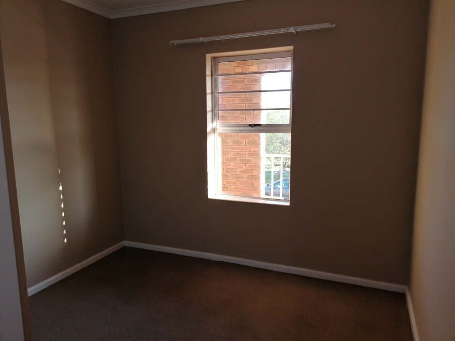 To Let 2 Bedroom Property for Rent in Protea Heights Western Cape